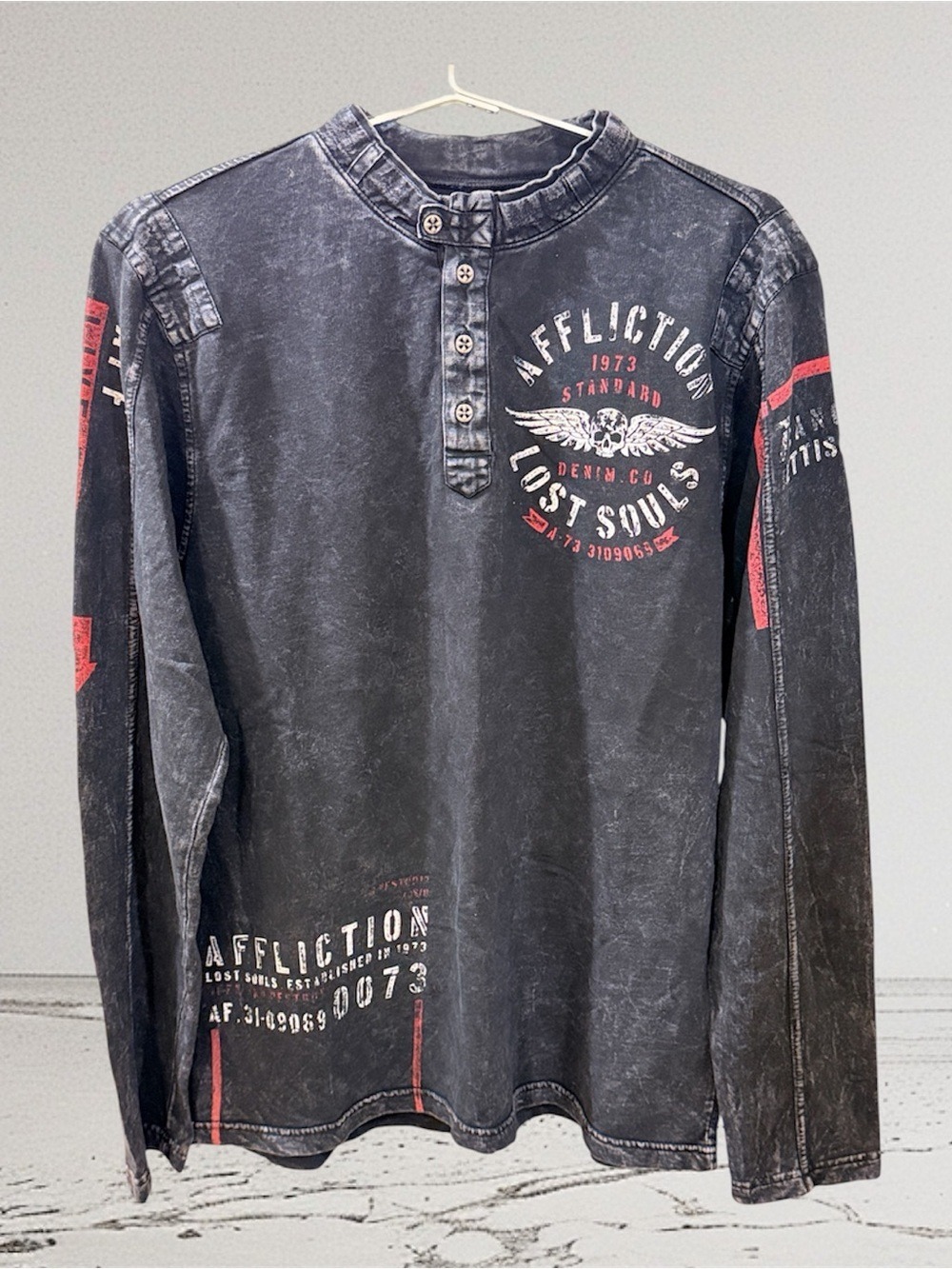 Affliction Four Button Eagle Lost Souls Graphic Long Sleeve T-Shirt Size Large